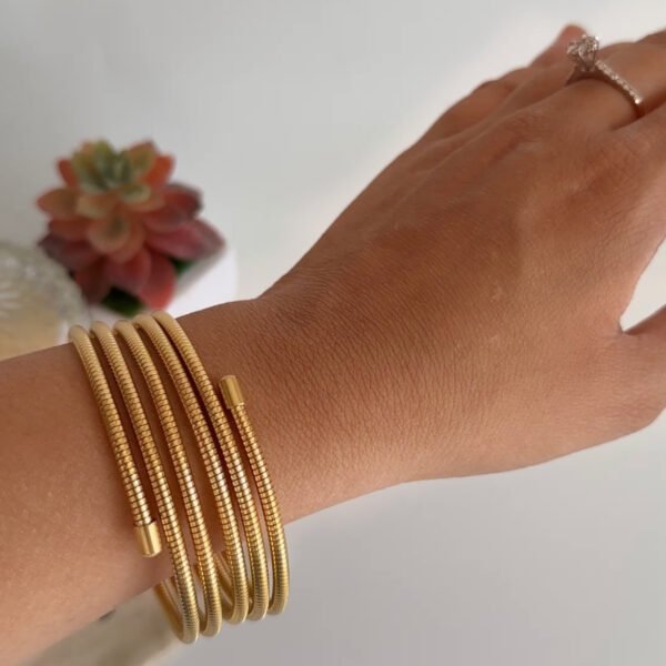 SPIRAL GOLD BANGLE BRACELET SET - EUROPA