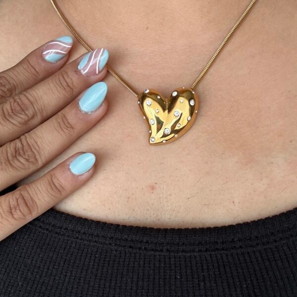 HEART PENDANT GOLD NECKLACE - EUROPA